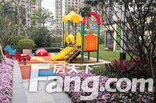 保利香槟花园3房2厅2卫精装修,业主诚意出售