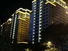 解放碑次新房,高楼层,业主诚心出售。