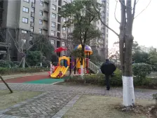 房东诚心出售,小区位置好,价格便宜,随时可看房