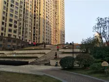 小区环境好,物业强,出门就是新洪城大市场