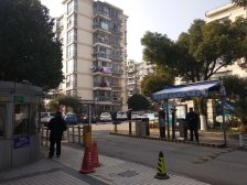 5年出一户,少见的叠加别墅, 有天有地有花园