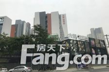 欢乐颂小高层,吾悦商圈,装修保养得很好