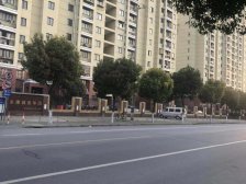 环境优美、物业管理好,不知道的还因为是商品房呢