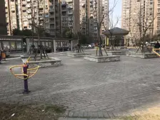 小户型,交通便利,小区中心位置,房型正气,诚意出售