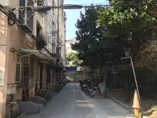 虹口非顶楼纯毛坯叙利亚风格看房方便业主价格可谈