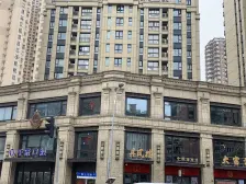 2016年竣工,小区人车分流,刷卡入户,有产权车位