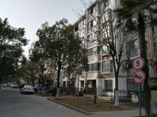 大开间,厨卫朝北,品质小区,繁华地段