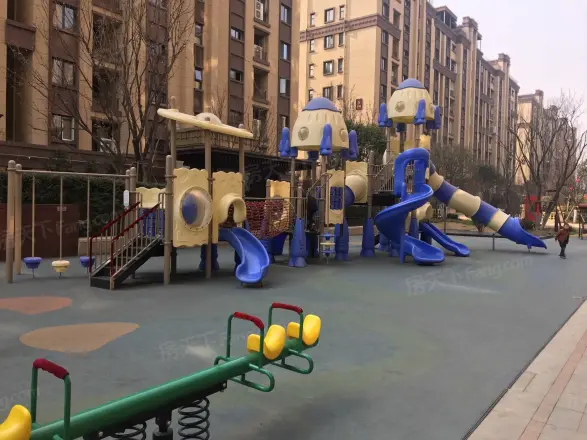 龙湖源著