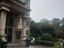 7号线美兰湖站,出行便利,楼层高,很适合上车神器