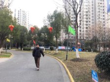 万源城一期 一房两厅,位置安静,看房有钥匙,接受置换