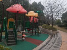 美兰湖畔 十年出一套 带车位 店总主推 不看必后悔