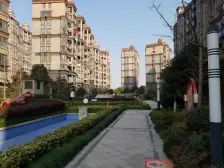 恒盛新上好房,南北户型,中间楼层,出门地铁恒贤崇实