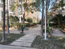 电梯复试带大露台 产权车位 户型南北通 业主诚意出售