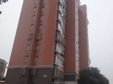 房东诚意置换购新 急售 精装修顶复 一口价350万