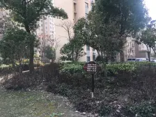 中间楼层,采光视野无遮挡,看房方便,诚意出售!!!