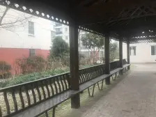 三室南北通户型,采光好,一手动迁满五,价格可谈。