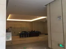 户型端正,精装直接拎包入住,购物方便楼下沃尔玛商场