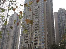 照母山 万科悦峰三期三房120万