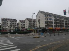 安亭地铁口满五三房,近地铁配套齐全,有钥匙