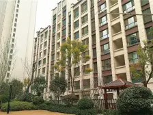 房龄新 近地铁 满五 商业配套齐全 医疗配套成熟 有电梯