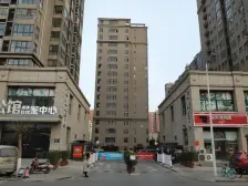 正规商品房 朝南 交通便利 满五 有电梯 中间楼层采光好