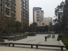 永威物业,房屋透格局好,业主诚心出售满两年