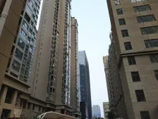 南向采光好 出行方便 装修好 有电梯 临地铁 满五