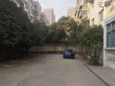 精装修东南户,双气大四房,采光好,小区管理严格