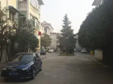 甲院 双气 四楼 能停车 小区环境好 单位家属院