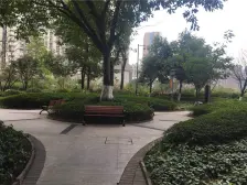 龙头寺 保利香槟花园F区一房74万