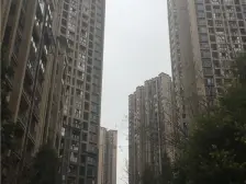 精装修大三房 朝小区中庭 住家装修保养好