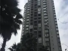 龙头寺精装顶跃五房,装修120万,带视影室,屋顶花园