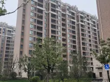 全明厨卫,客厅朝南带阳台,卧室飘窗,小空间大利用。