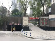 精装两房带车位+位置安静+业主诚心,看房方便