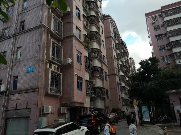龙岭山庄