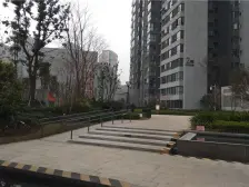 融汇半岛水晶公馆朝南户型方正楼下公园