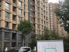 低楼层出行方便,窗户对外采光好,配套齐全,环境好,诚意出售