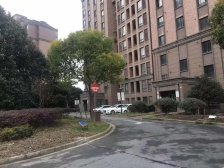 近地铁佘山地铁站1000米+配套成熟+户型好+采光好