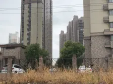 户型方正,阳光不遮挡,业主诚意出售,欢迎约看。