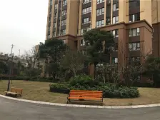 装修保养好,业主自住装修,出行方便