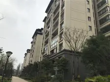 花园洋房 刚需正规房 隆鑫花漾汇 环境优美 方正富士康