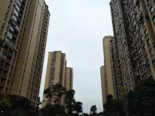 万达旁,就是楼层好位置好,纯毛坯随意发挥