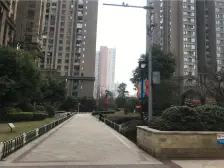 冉家坝大龙山请回赞旁边!次新小区,正规一室一厅,出门商场!