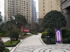 照母山星湖隔壁,朝中庭大三房,全屋大金空调拎包入住
