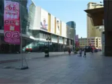 此房是一室小户型 ,楼层好 精装修,封闭式管理。