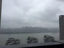 精装修三房 保持很新 视野很好 70年产权 诚心出售