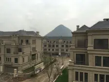 中海华山珑城 5室3厅 南 北