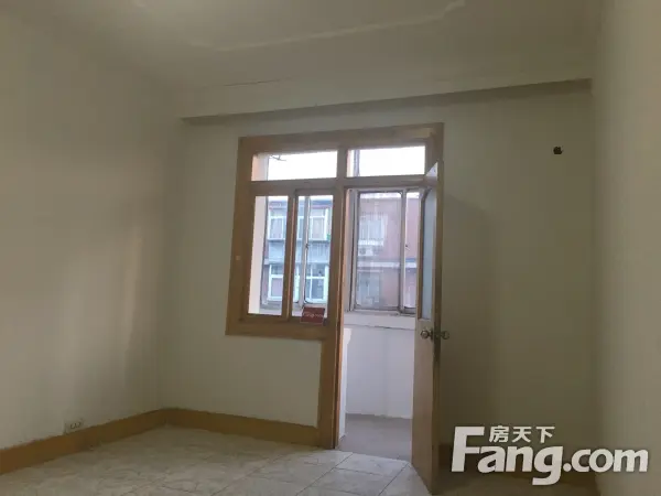 沽后台小区 1室1厅 简装 诚售 业主包增值税,天