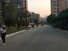 邻近青山湖,地铁四号线,带地暖空气清新,房子采光好