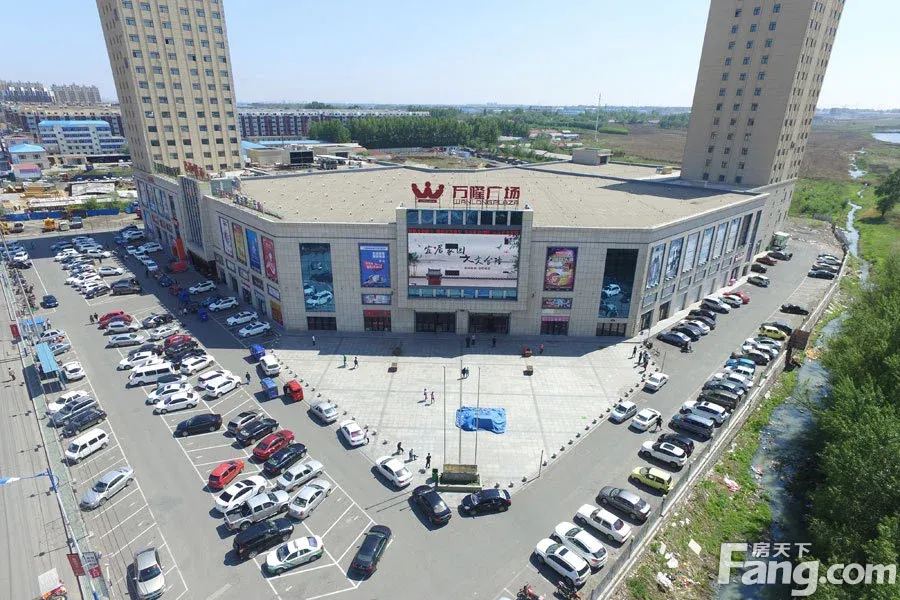 万隆广场在售非毛坯公寓 均价4500元/平